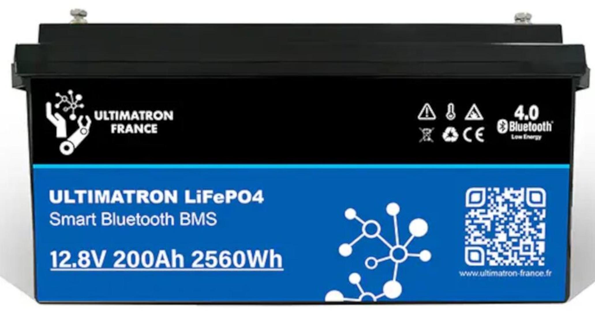 Ultimatron LifePo4 Lithiumbatterie 12,8 V 200Ah ULM-12-200 mit Bluetooth und Smart BMS integriert Metallgehäuse Batterie geeignet für den Einbau unter dem Sitz gem. § 12 Abs. 3 UStG ULM-12-200